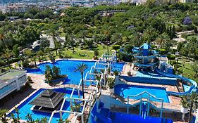 Benal Beach, Luxury Sea & Mountain View Beachside 1 Bedroom Apartment