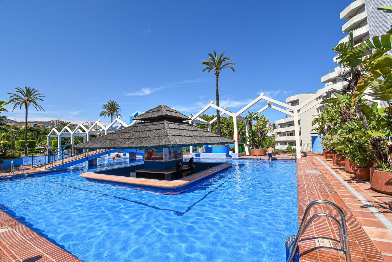 Benal Beach, Luxury Sea & Mountain View Beachside 1 Bedroom Apartment Benalmadena Exterior photo